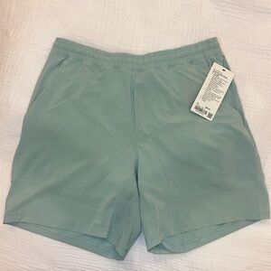 Lululemon Pace Breaker Short 7”